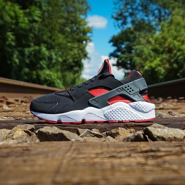 air nike huarache lacet timberland blanche